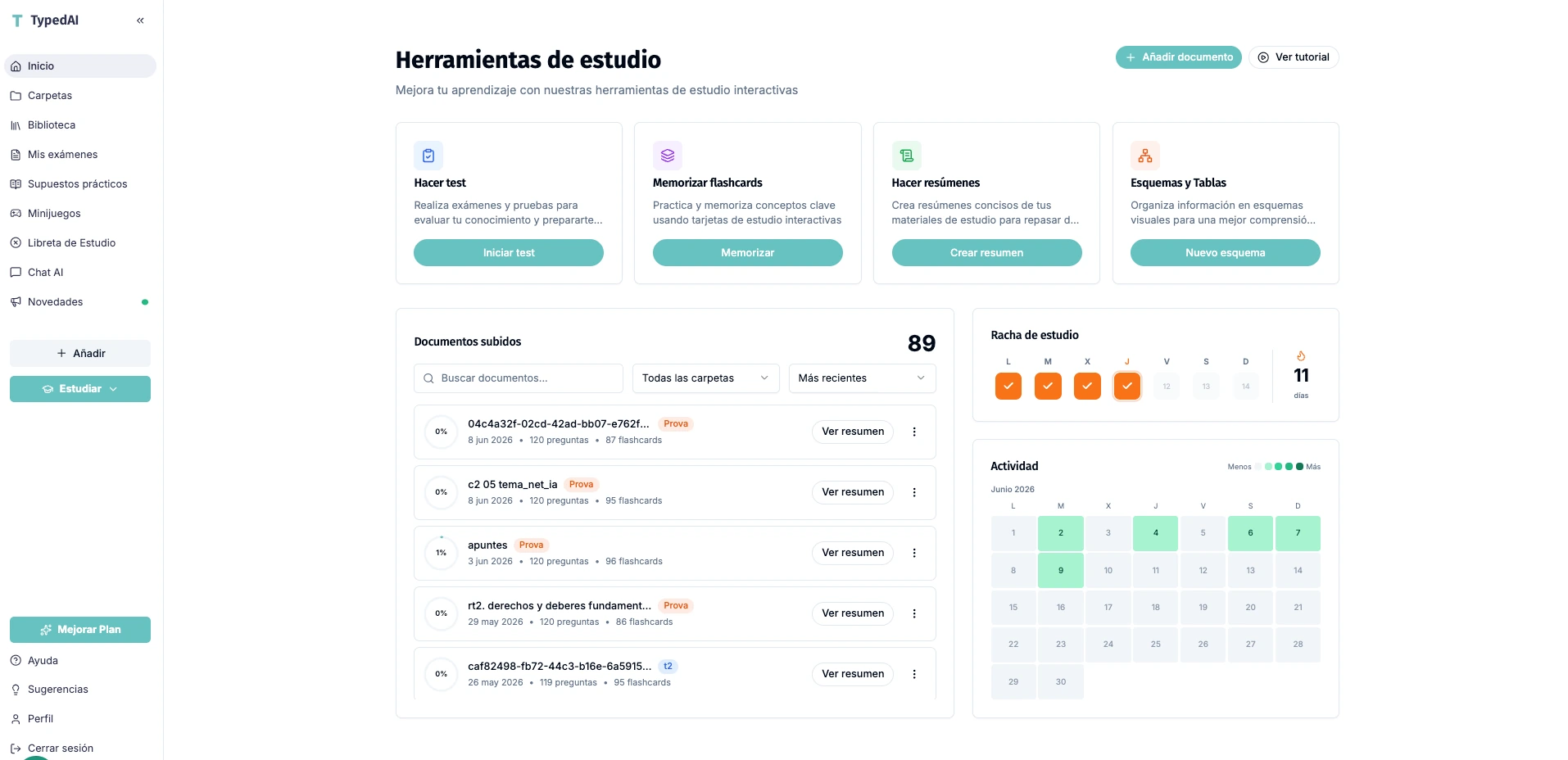Panel de Typed AI con las herramientas de estudio, documentos subidos y racha de estudio